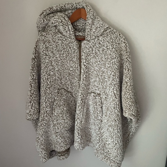 C&C California Cream Sherpa Jacket - Picture 1 of 9